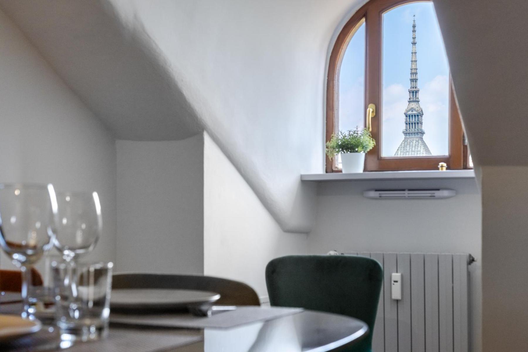 Giolitti 39 - Moderna Mansarda Nel Cuore Di Torino Exterior foto